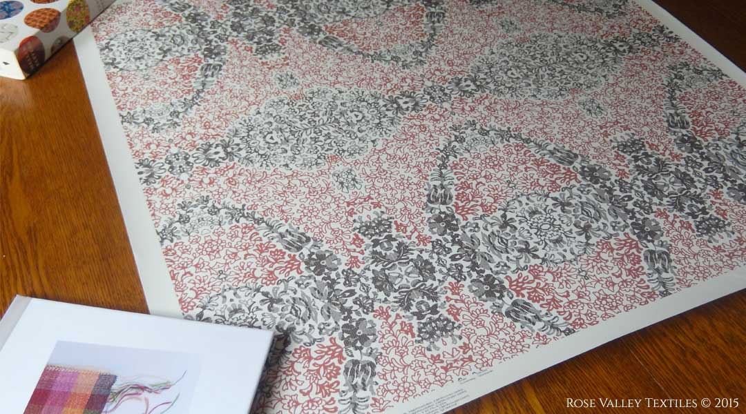 Rose-Valley-Textiles-Lovely-Lace-Wallpaper-for-Guildery